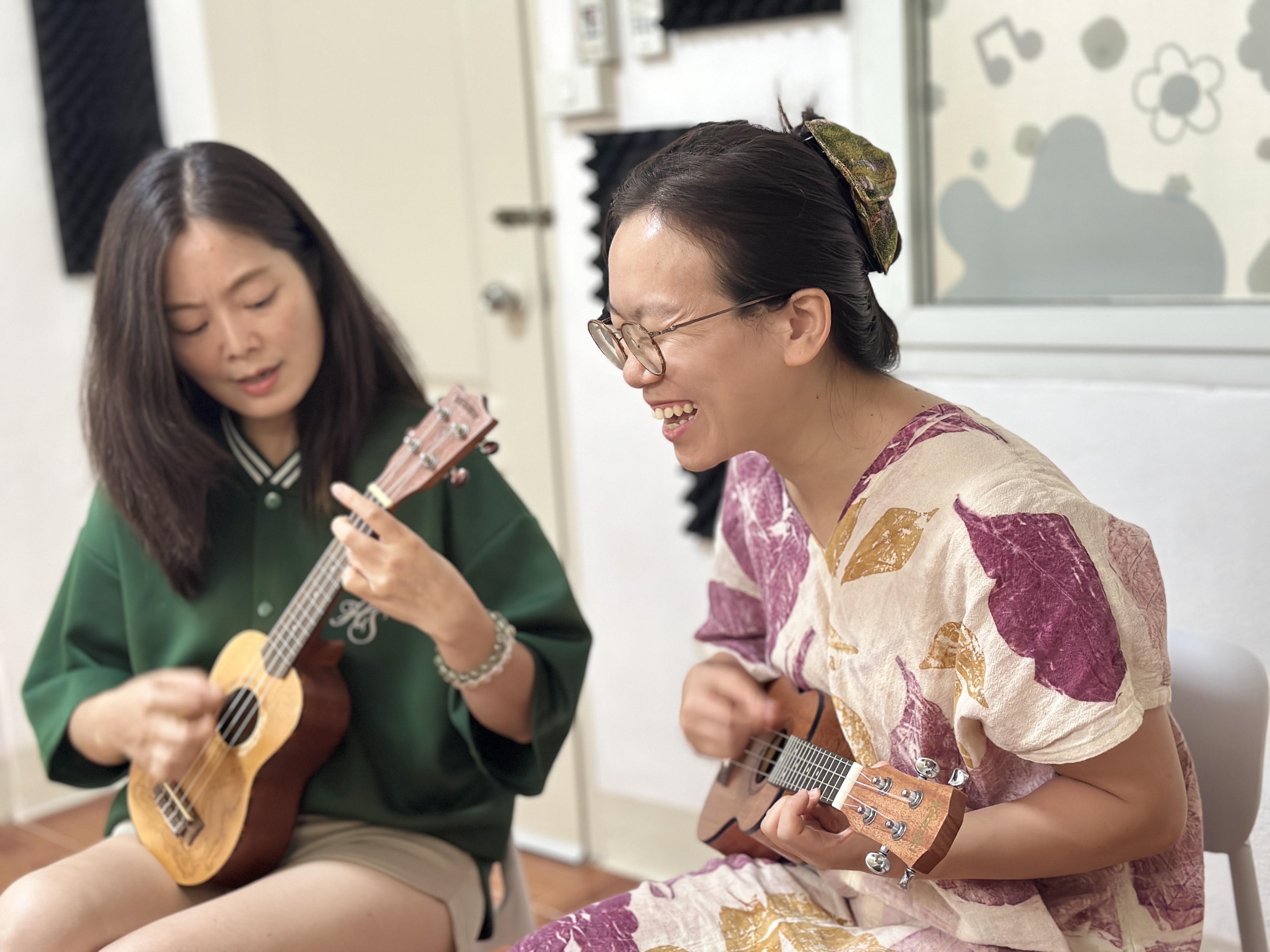 Ukulele class 15